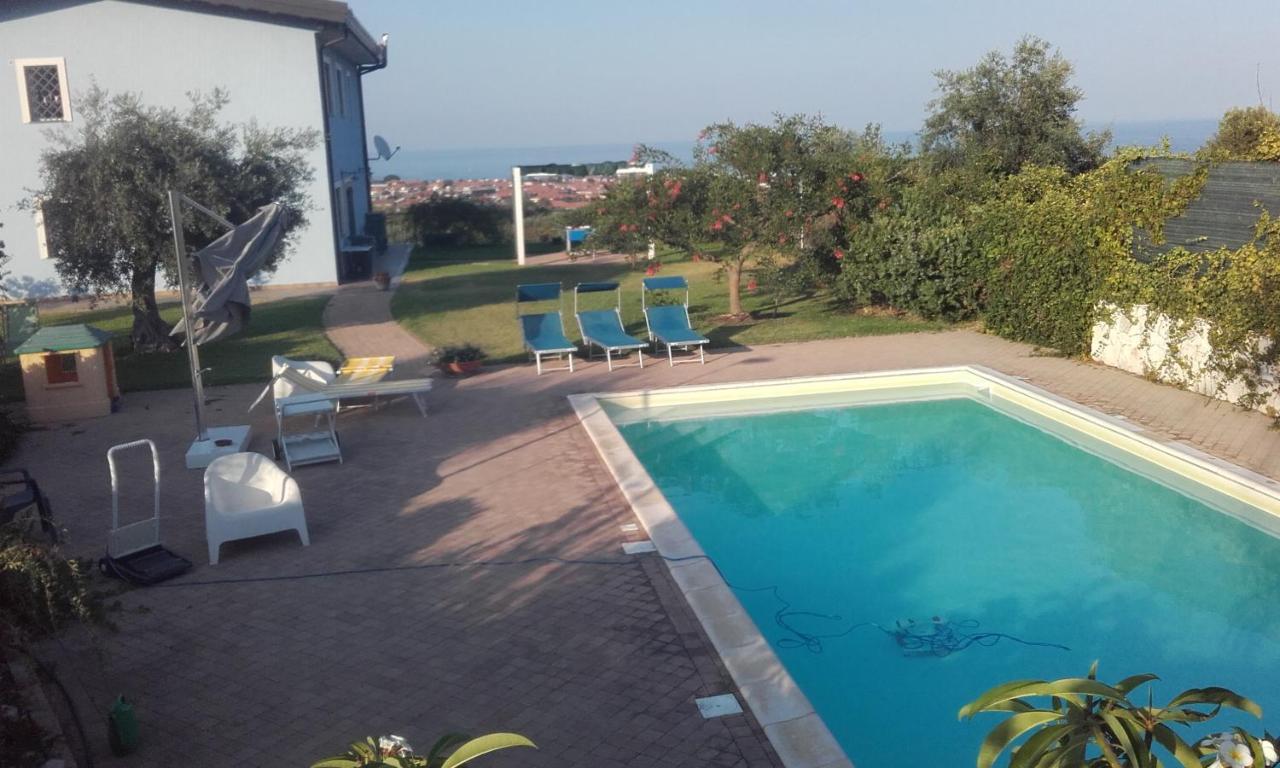 Villa Dei Limoni Etna-Mare Acireale Exterior photo